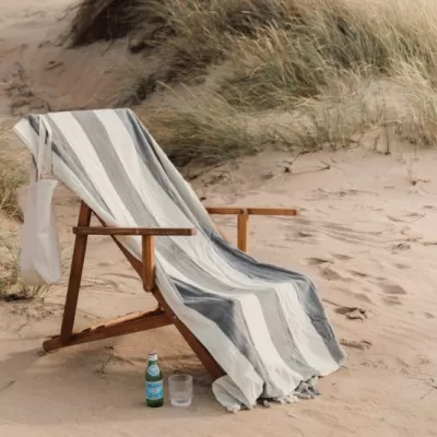 VINGA Valmer lounge chair towel