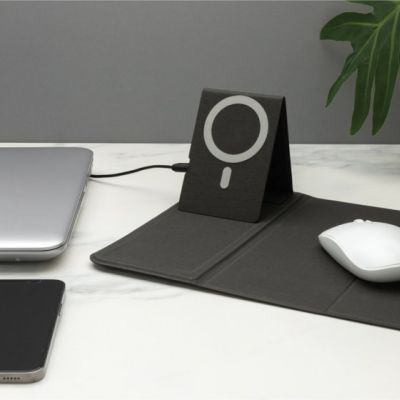 Artic Magnetic 10W wireless charging phonestand