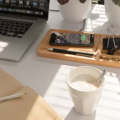 Bamboo desk organiser 5W wireless charger