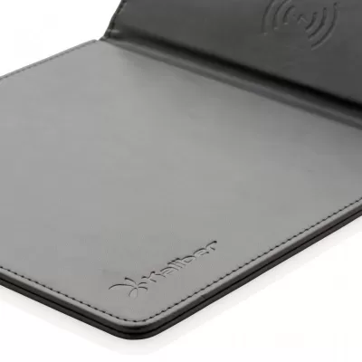 Mousepad with 5W wireless charging