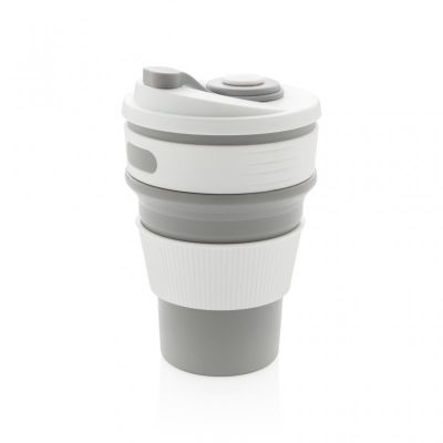 Foldable silicone cup