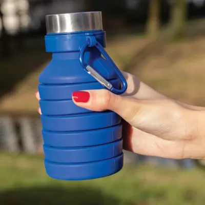 Leakproof collapsible silicone bottle with lid