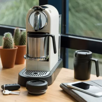 Coffee to go mug