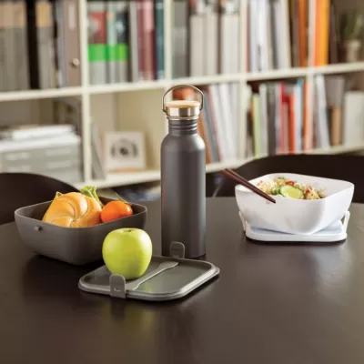 Modern stainless steel bottle with bamboo lid