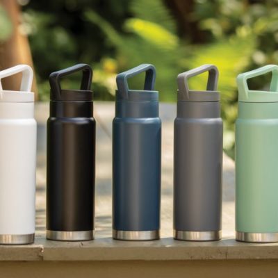 Leakproof vacuum on-the-go bottle with handle