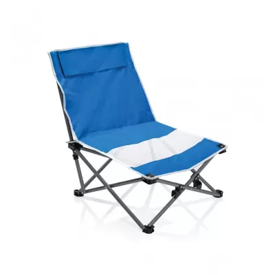 Foldable beach chair in pouch