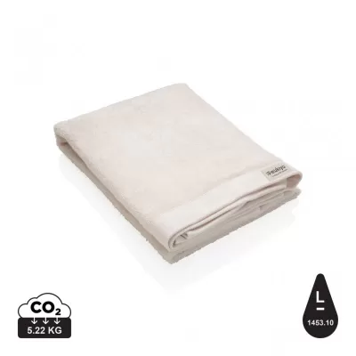 Ukiyo Sakura AWARE™ 500 gsm bath towel 70x140cm