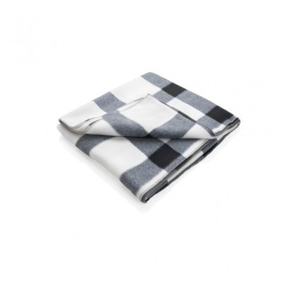 Soft plaid fleece blanket