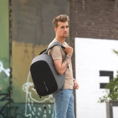 Bobby Hero Regular, Anti-theft backpack