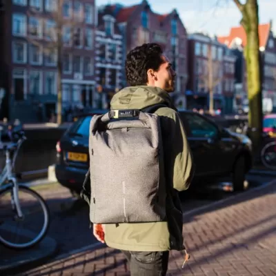 Urban anti-theft cut-proof backpack