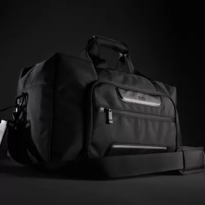 Swiss Peak AWARE™ RPET Voyager weekend bag