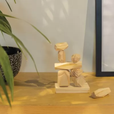 Ukiyo Crios wooden balancing rocks in pouch