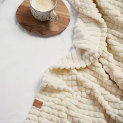 VINGA Branson GRS recycled pet blanket