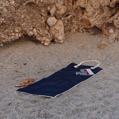 VINGA Volonne AWARE™ recycled canvas beach mat