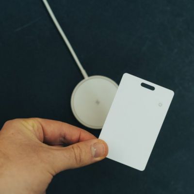 Findit RCS rplastic ultra-thin finder card rechargeable