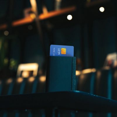 Seekcard RCS rpolyester card wallet with worldwide locating