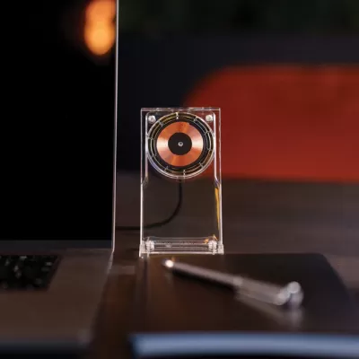 Magcharge 15W magnetic wireless charging stand