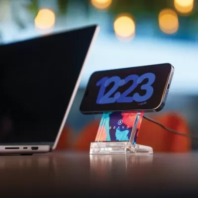 Magcharge 15W magnetic wireless charging stand