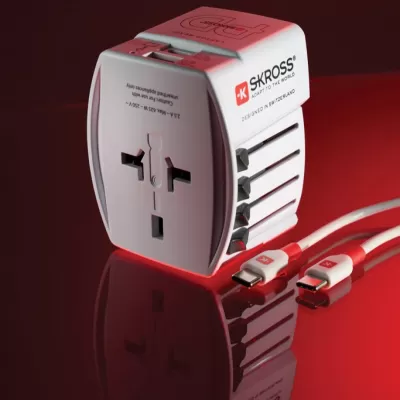 SKROSS World Travel Adapter MUV 65W PD with USB C Cable