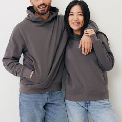 Iqoniq Yengo recycled cotton hoodie with sidepockets