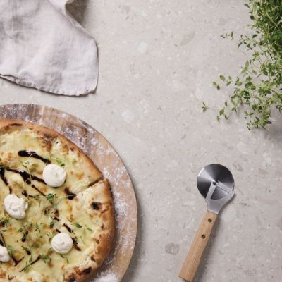 VINGA Paso pizza slicer