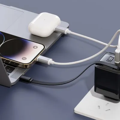 Urban Vitamin Mendocino 65W GaN charger retractable cable