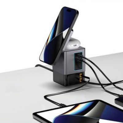 Urban Vitamin Sacramento 105W GAN charger+retractable cables