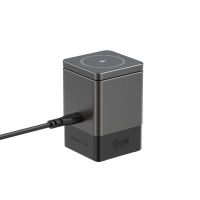 Urban Vitamin Sacramento 105W GAN charger+retractable cables