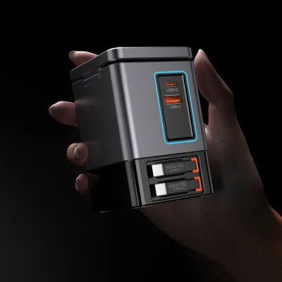 Urban Vitamin Sacramento 105W GAN charger+retractable cables