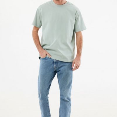 IQONIQ Nikko heavyweight recycled cotton t-shirt