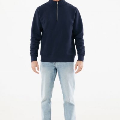 IQONIQ Elgon recycled cotton quarter zip sweater