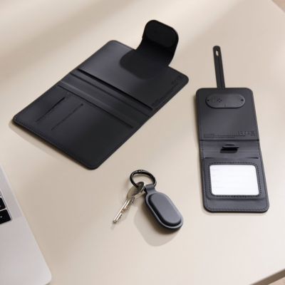 VINGA Baltimore RCS Passport Cover With Finder Dual